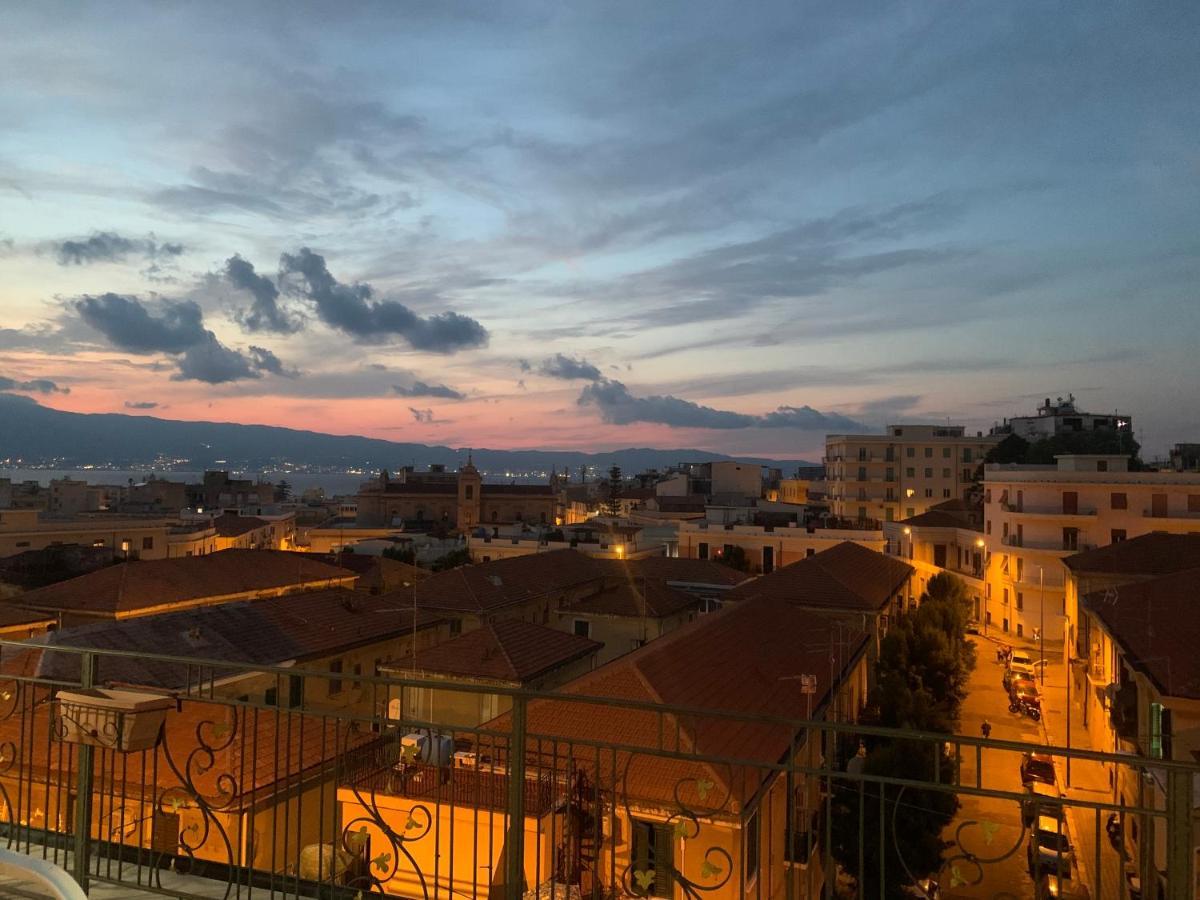 The Loft Panzió Reggio di Calabria Kültér fotó